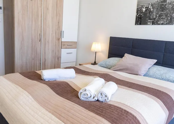 Seaforth Apartment